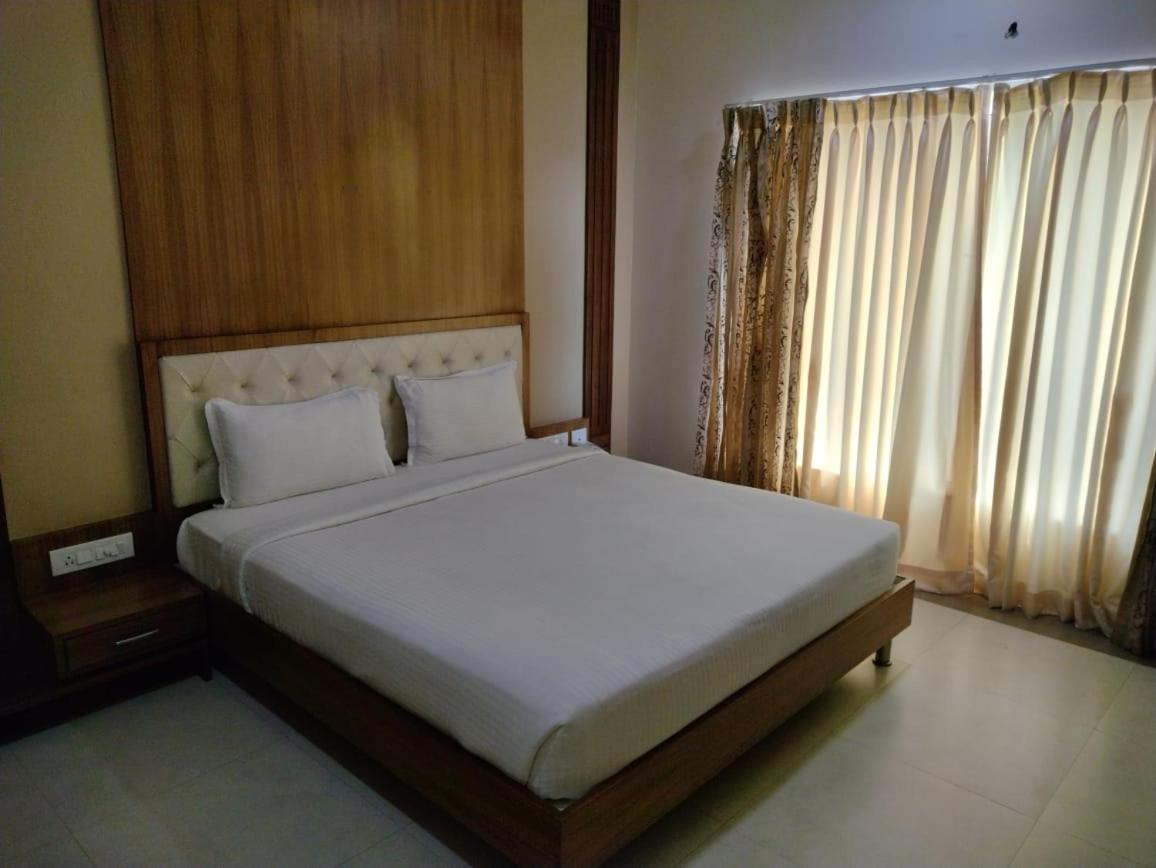 Atlanta Park Chennai Hotel Tambaram Bagian luar foto