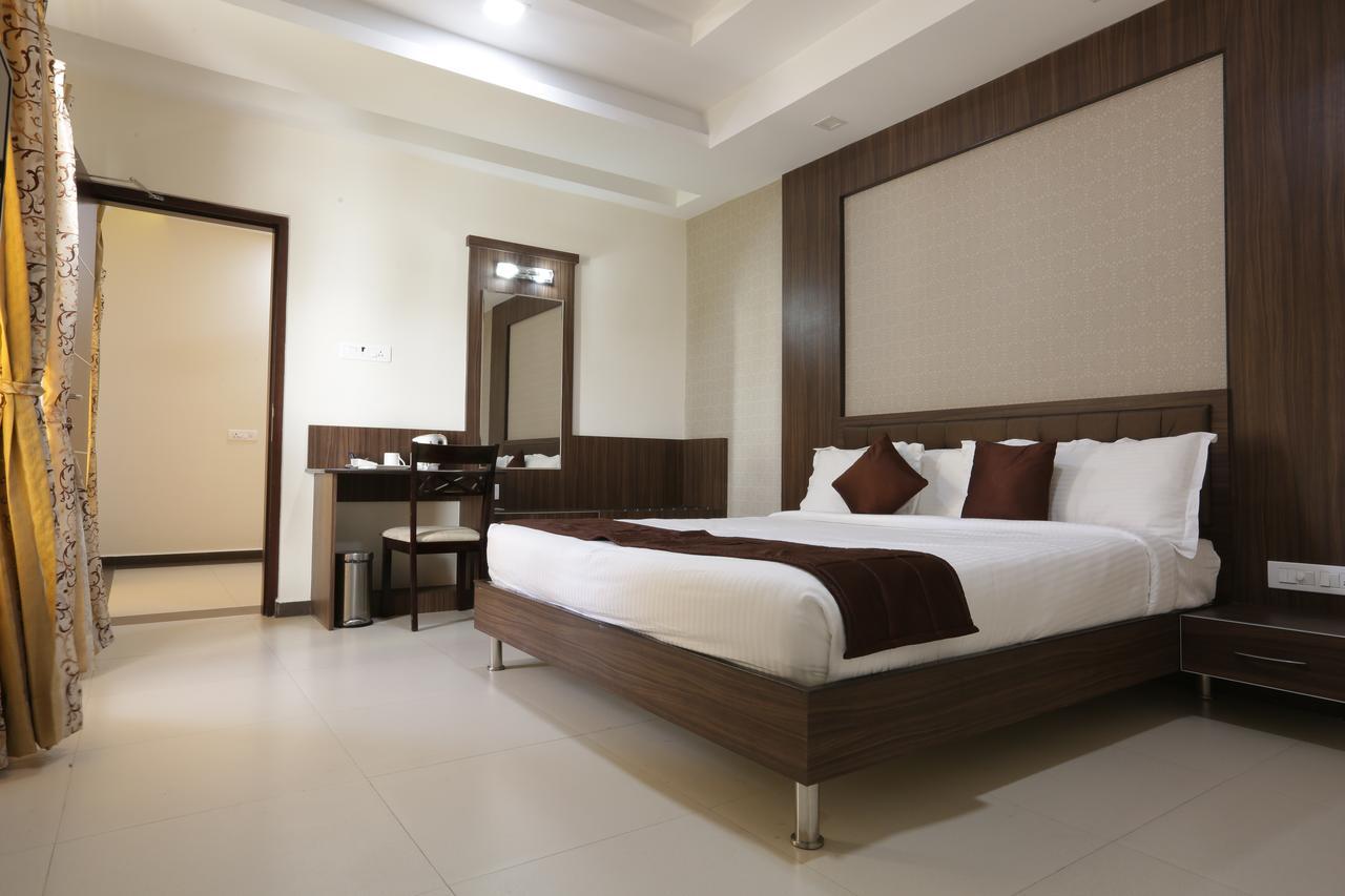 Atlanta Park Chennai Hotel Tambaram Bagian luar foto
