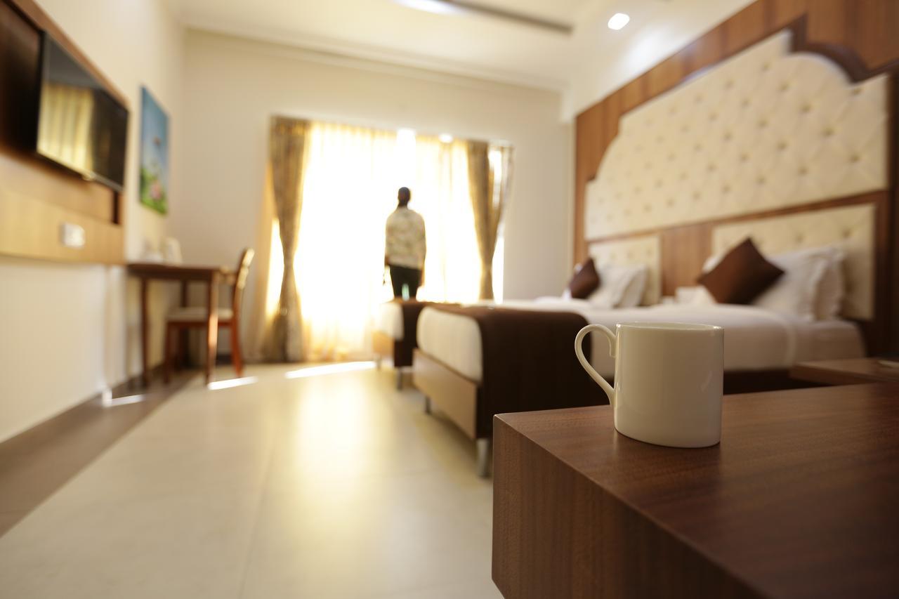 Atlanta Park Chennai Hotel Tambaram Bagian luar foto
