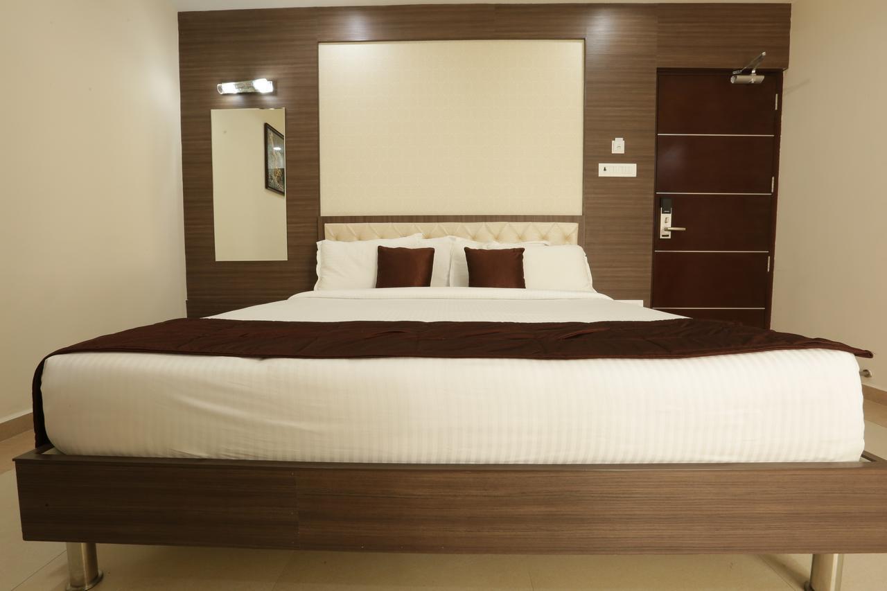 Atlanta Park Chennai Hotel Tambaram Bagian luar foto