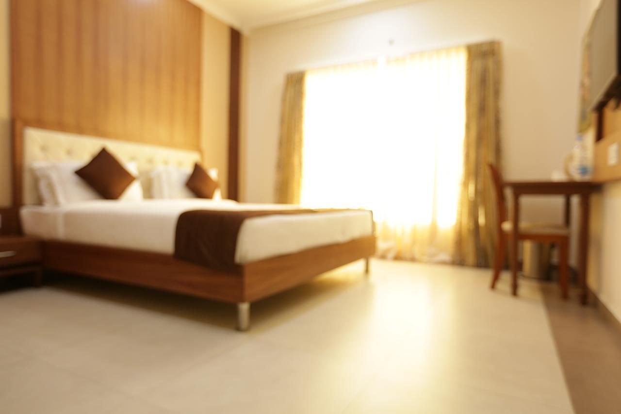 Atlanta Park Chennai Hotel Tambaram Bagian luar foto